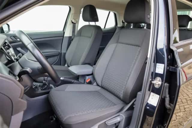 Volkswagen T-Cross (2021) thumbnail 4