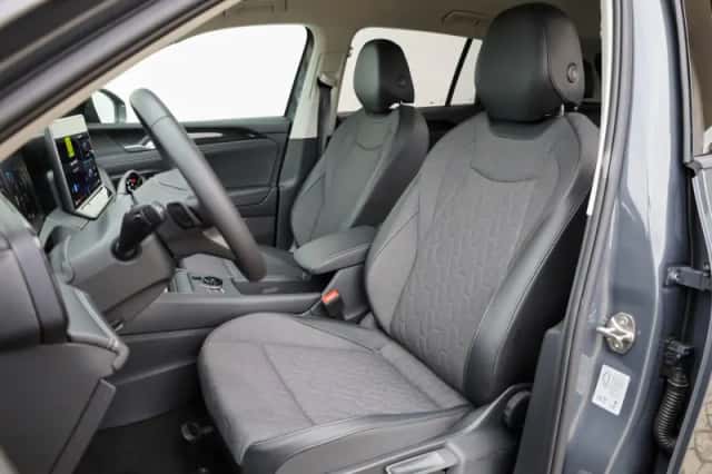 Volkswagen Tiguan (2026) thumbnail 4
