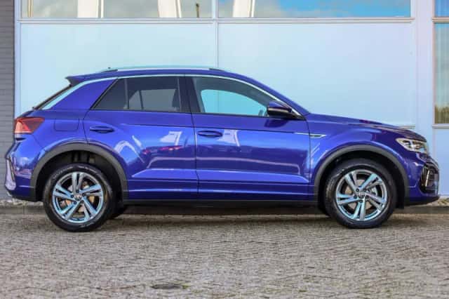 Volkswagen T-Roc (2025) thumbnail 3
