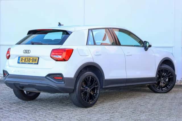 Audi Q2 (2022) thumbnail 2