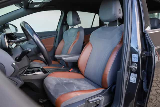 Volkswagen ID.4 (2020) thumbnail 4