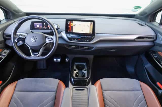 Volkswagen ID.4 (2020) thumbnail 5