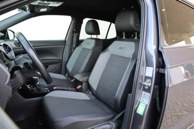 Volkswagen T-Cross (2023) thumbnail 4