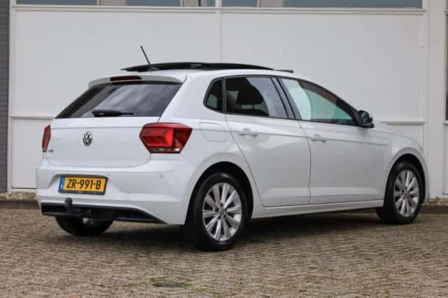 Volkswagen Polo (2018) thumbnail 2