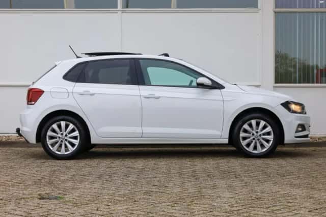 Volkswagen Polo (2018) thumbnail 3