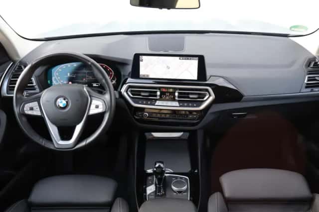 BMW X3 (2023) thumbnail 5