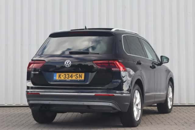 Volkswagen Tiguan (2019) thumbnail 2
