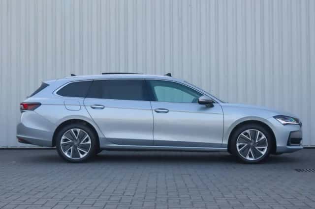 Škoda Superb (2025) thumbnail 3