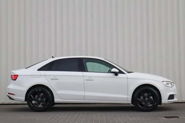 Audi A3 (2020) thumbnail 3