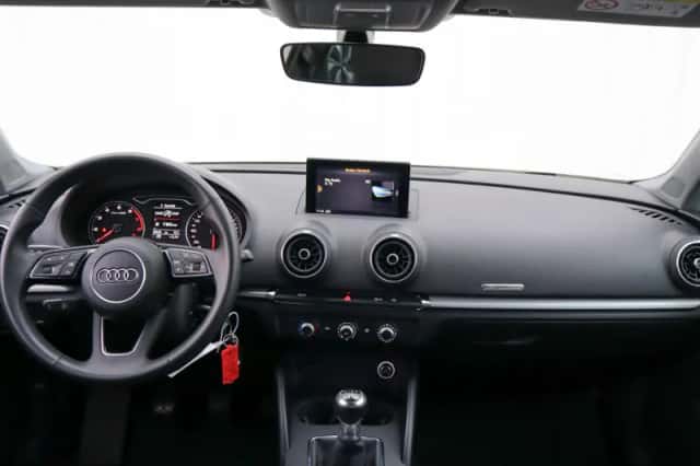 Audi A3 (2020) thumbnail 5