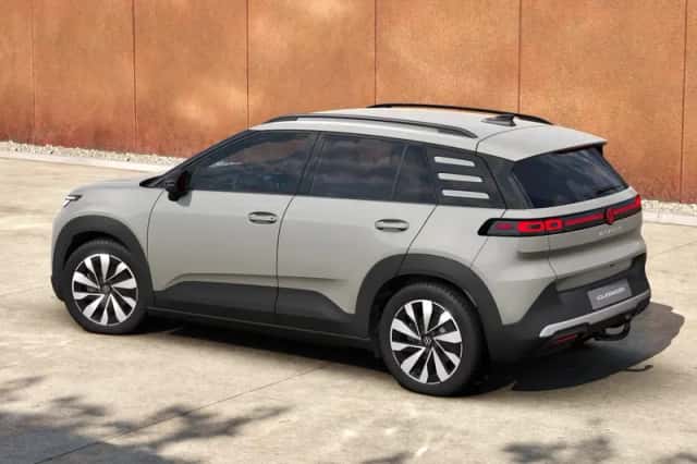 Volkswagen ID. Cross (2026) thumbnail 3