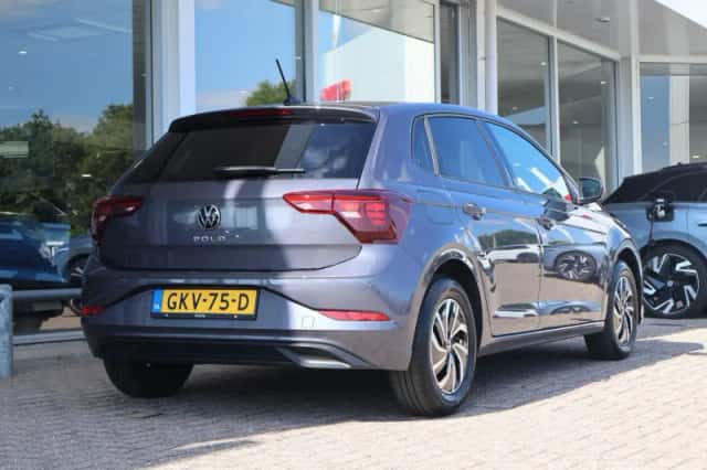 Volkswagen Polo (2024) thumbnail 2