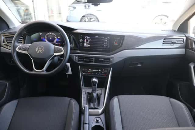 Volkswagen Polo (2024) thumbnail 5