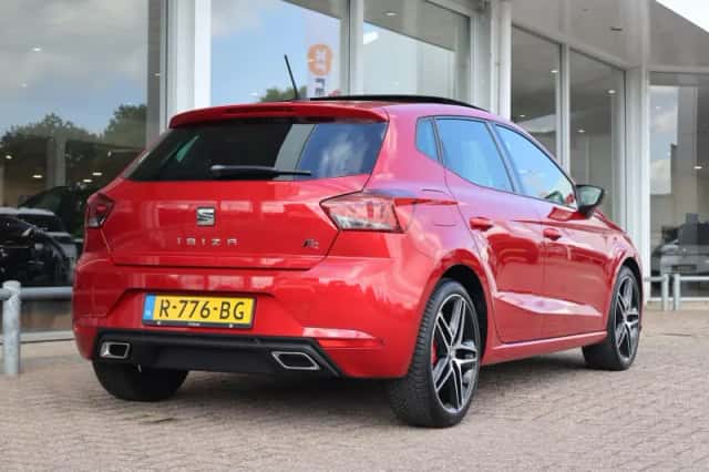 SEAT Ibiza (2018) thumbnail 2
