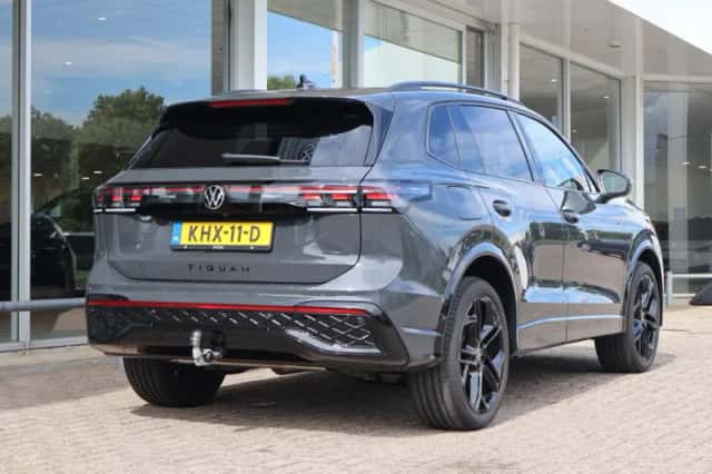 Volkswagen Tiguan (2026) thumbnail 2