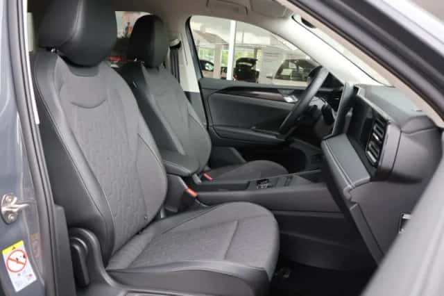 Volkswagen Tiguan (2026) thumbnail 4