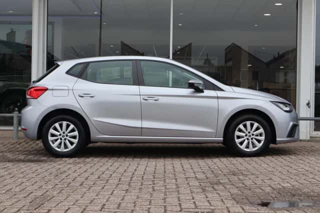 SEAT Ibiza (2024) thumbnail 3