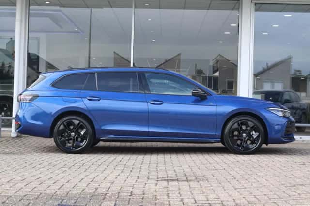 Volkswagen Passat (2025) thumbnail 3