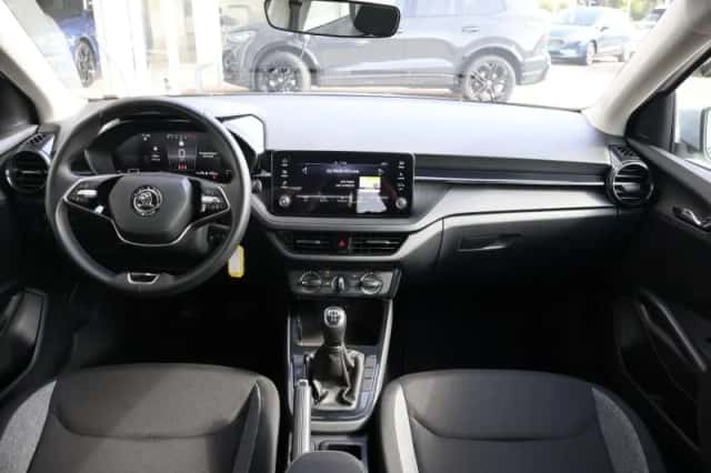 Škoda Fabia (2024) thumbnail 5