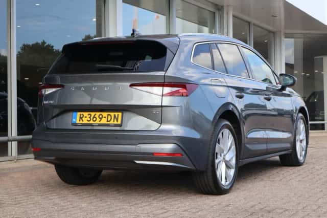 Škoda Enyaq (2022) thumbnail 2