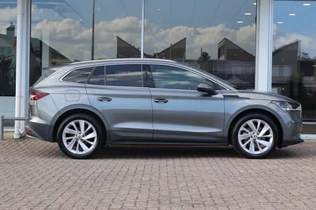 Škoda Enyaq (2022) thumbnail 3