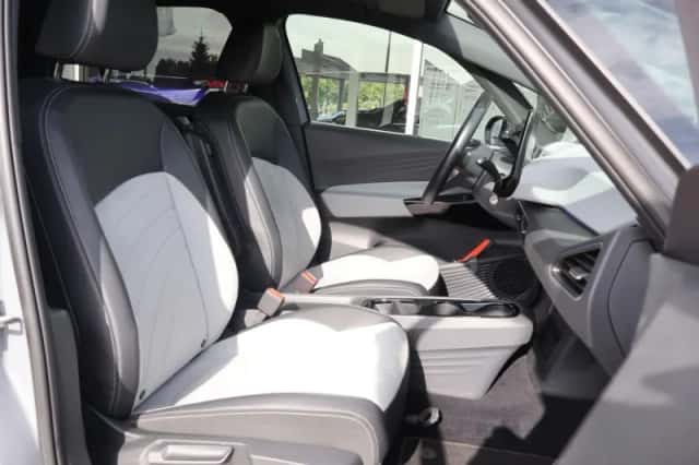 Volkswagen ID.3 (2023) thumbnail 4