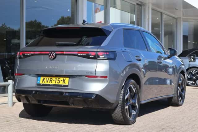 Volkswagen T-Roc (2026) thumbnail 2