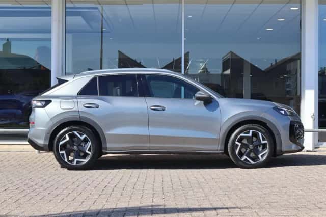 Volkswagen T-Roc (2026) thumbnail 3