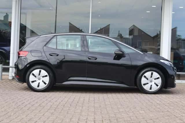 Volkswagen ID.3 (2024) thumbnail 3