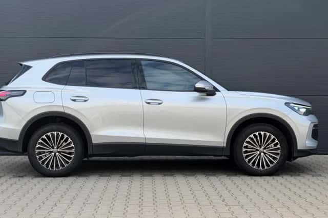 Volkswagen Tiguan (2026) thumbnail 3