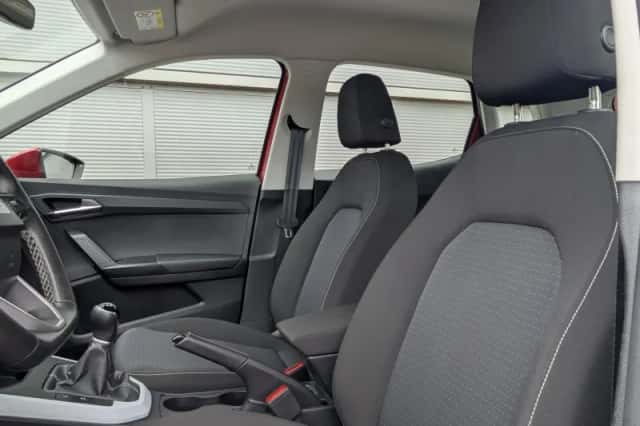 SEAT Arona (2023) thumbnail 4