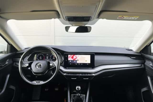 Škoda Octavia (2021) thumbnail 5