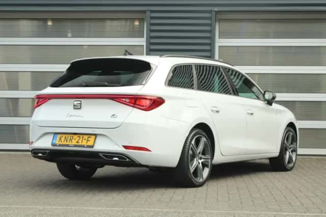 SEAT Leon Sportstourer (2026) thumbnail 2