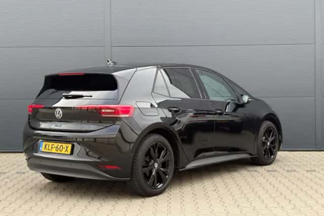 Volkswagen ID.3 (2026) thumbnail 2