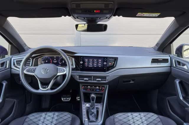 Volkswagen Polo (2023) thumbnail 5