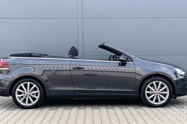 Volkswagen Golf (2015) thumbnail 3