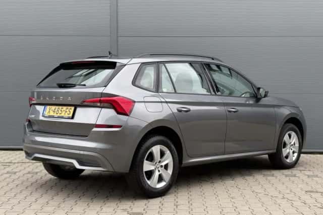 Škoda Kamiq (2023) thumbnail 2