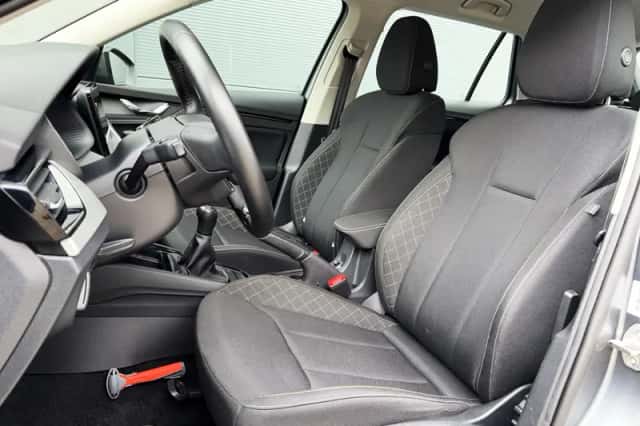 Škoda Kamiq (2023) thumbnail 4