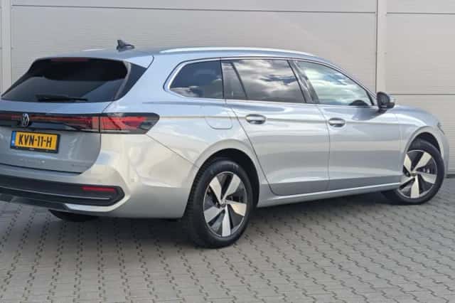Volkswagen Passat (2026) thumbnail 2