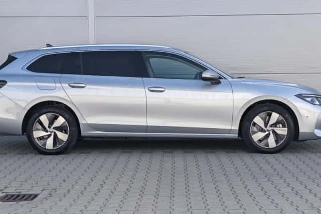 Volkswagen Passat (2026) thumbnail 3