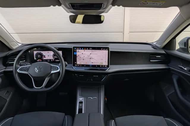Volkswagen Passat (2026) thumbnail 5