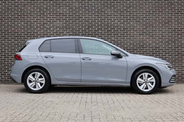 Volkswagen Golf (2020) thumbnail 3