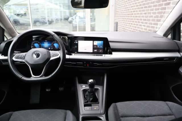 Volkswagen Golf (2020) thumbnail 5