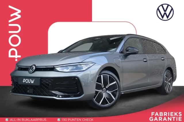 Volkswagen Passat (2025) thumbnail 1