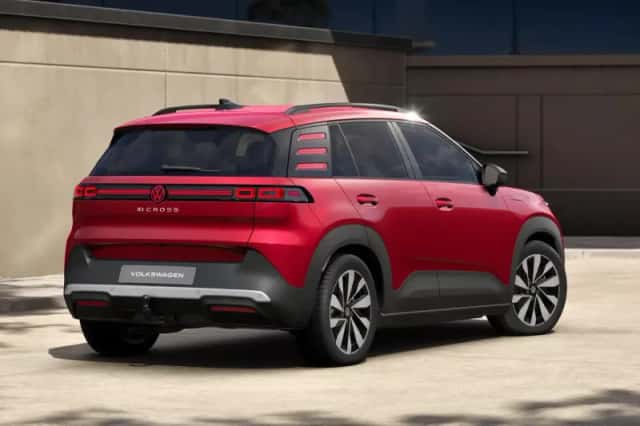 Volkswagen ID. Cross (2026) thumbnail 2