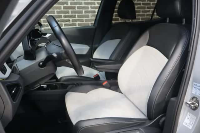 Volkswagen ID.3 (2023) thumbnail 4