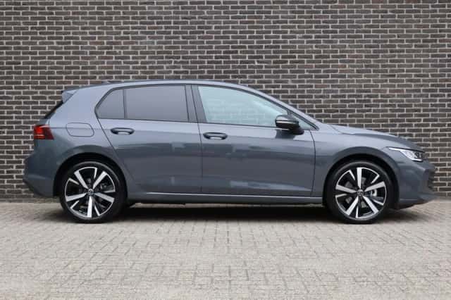 Volkswagen Golf (2026) thumbnail 3