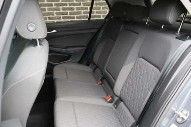 Volkswagen Golf (2026) thumbnail 6