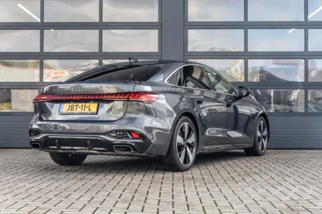 Audi A5 (2025) thumbnail 2