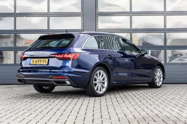 Audi A4 (2021) thumbnail 2